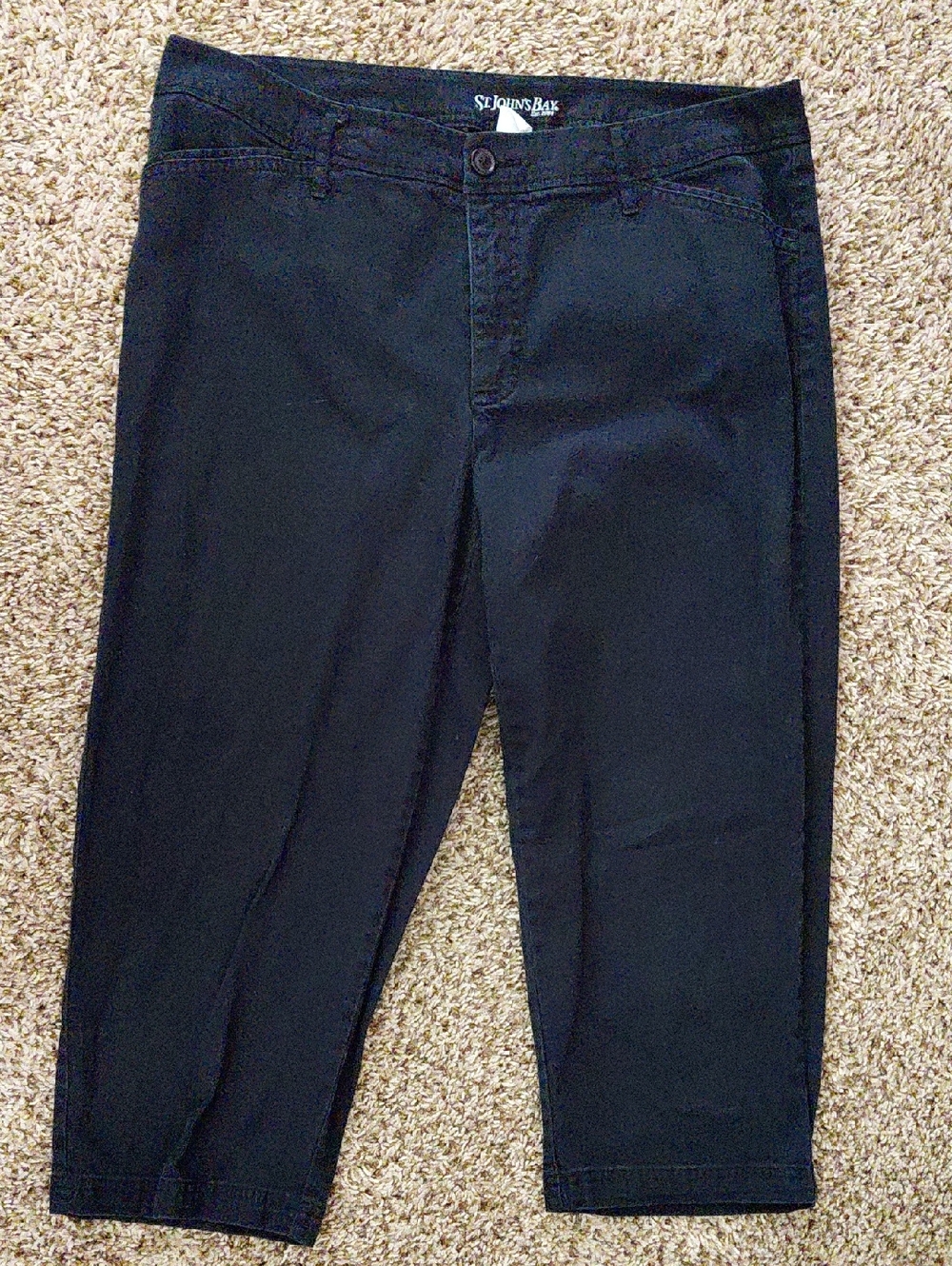 St. John's Bay Black Stretch Capris